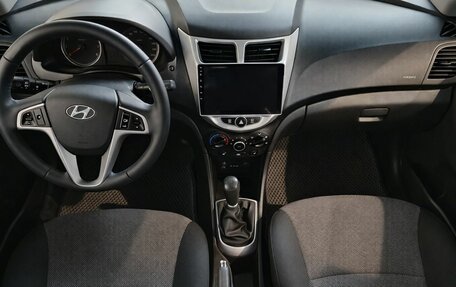 Hyundai Solaris II рестайлинг, 2013 год, 799 000 рублей, 12 фотография
