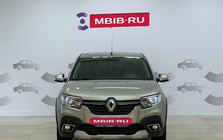 Renault Logan II, 2019 год, 915 000 рублей, 2 фотография