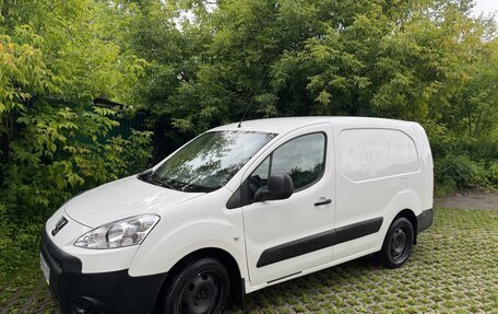 Peugeot Partner II рестайлинг 2, 2011 год, 1 300 000 рублей, 1 фотография