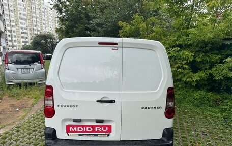 Peugeot Partner II рестайлинг 2, 2011 год, 1 300 000 рублей, 4 фотография