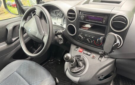 Peugeot Partner II рестайлинг 2, 2011 год, 1 300 000 рублей, 13 фотография