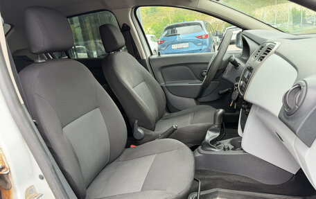 Renault Logan II, 2014 год, 567 000 рублей, 10 фотография