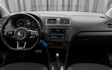 Volkswagen Polo VI (EU Market), 2018 год, 1 380 000 рублей, 8 фотография