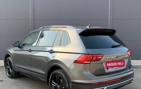 Volkswagen Tiguan II, 2021 год, 3 325 000 рублей, 11 фотография