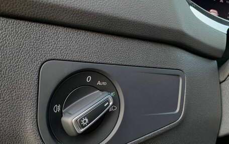 Volkswagen Tiguan II, 2021 год, 3 325 000 рублей, 19 фотография