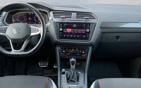 Volkswagen Tiguan II, 2021 год, 3 325 000 рублей, 17 фотография