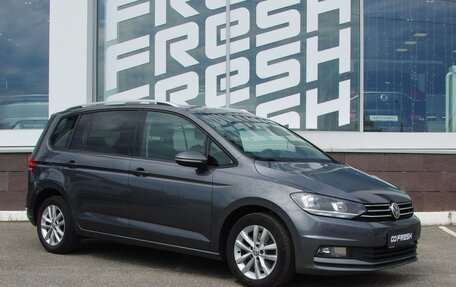 Volkswagen Touran III, 2017 год, 1 529 000 рублей, 1 фотография