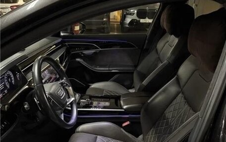Audi A8, 2019 год, 4 950 000 рублей, 10 фотография