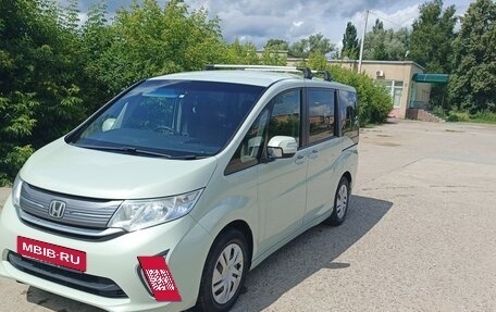 Honda Stepwgn IV, 2018 год, 1 980 000 рублей, 13 фотография