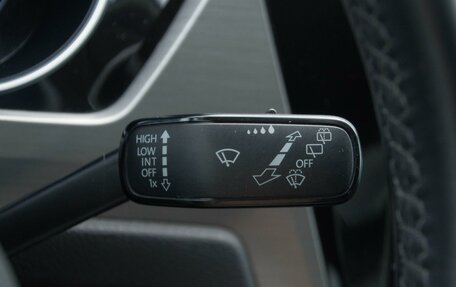 Volkswagen Touran III, 2017 год, 1 529 000 рублей, 15 фотография