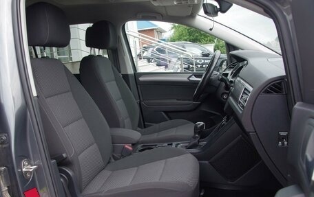 Volkswagen Touran III, 2017 год, 1 529 000 рублей, 10 фотография