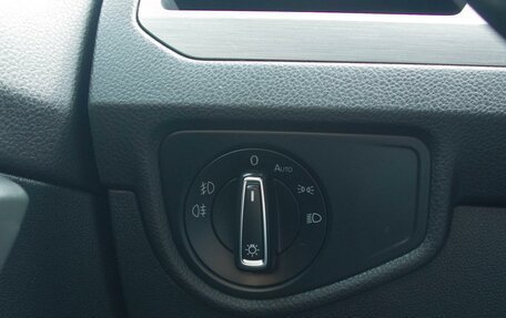 Volkswagen Touran III, 2017 год, 1 529 000 рублей, 21 фотография