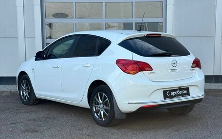Opel Astra J, 2013 год, 800 000 рублей, 3 фотография