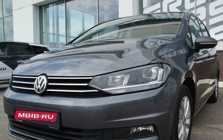Volkswagen Touran III, 2017 год, 1 529 000 рублей, 25 фотография