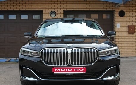 BMW 7 серия, 2020 год, 5 900 000 рублей, 2 фотография