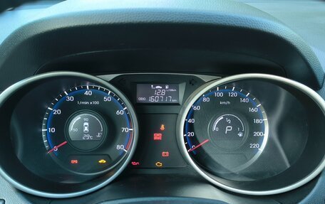 Hyundai ix35 I рестайлинг, 2012 год, 1 350 000 рублей, 12 фотография