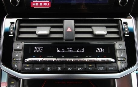 Toyota Land Cruiser, 2021 год, 9 195 000 рублей, 27 фотография