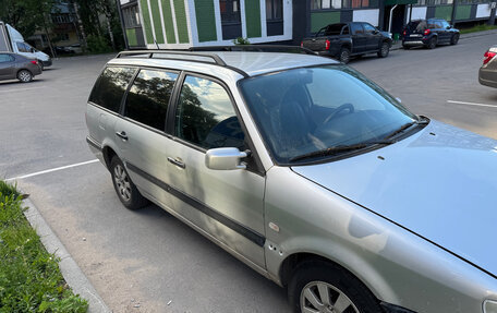 Volkswagen Passat B4, 1996 год, 280 000 рублей, 3 фотография