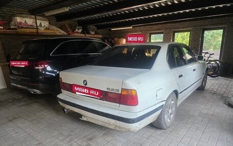 BMW 5 серия, 1992 год, 300 000 рублей, 2 фотография