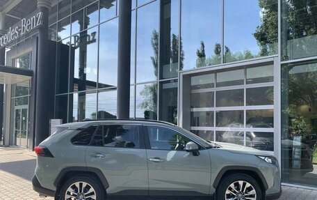 Toyota RAV4, 2020 год, 3 100 000 рублей, 3 фотография