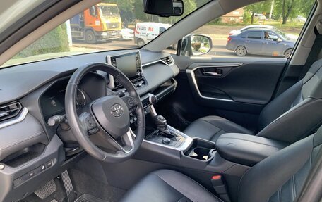 Toyota RAV4, 2020 год, 3 100 000 рублей, 15 фотография