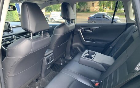 Toyota RAV4, 2020 год, 3 100 000 рублей, 18 фотография