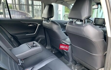 Toyota RAV4, 2020 год, 3 100 000 рублей, 17 фотография