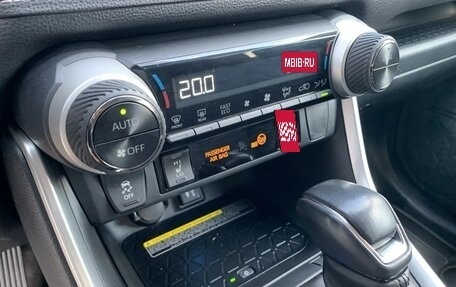 Toyota RAV4, 2020 год, 3 100 000 рублей, 20 фотография