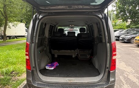 Hyundai H-1 II рестайлинг, 2012 год, 1 990 000 рублей, 11 фотография
