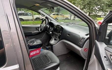 Hyundai H-1 II рестайлинг, 2012 год, 1 990 000 рублей, 9 фотография