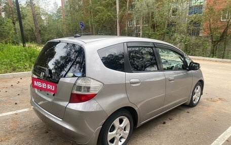 Honda Fit III, 2010 год, 850 000 рублей, 3 фотография