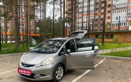 Honda Fit III, 2010 год, 850 000 рублей, 2 фотография