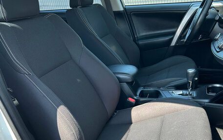 Toyota RAV4, 2019 год, 2 510 000 рублей, 13 фотография