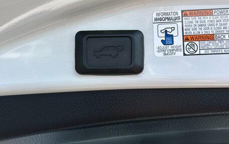 Toyota RAV4, 2019 год, 2 510 000 рублей, 26 фотография