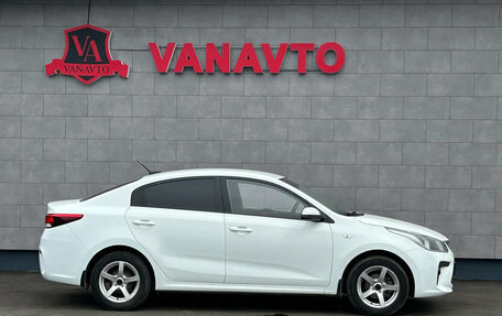 KIA Rio IV, 2017 год, 1 390 000 рублей, 4 фотография