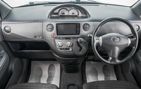 Toyota Sienta I, 2012 год, 899 000 рублей, 10 фотография