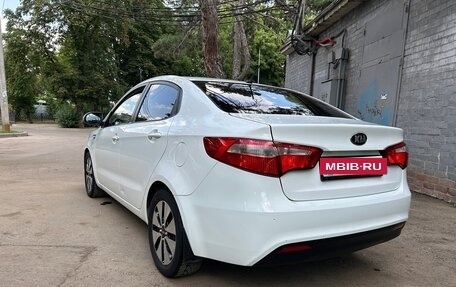 KIA Rio III рестайлинг, 2014 год, 790 000 рублей, 4 фотография