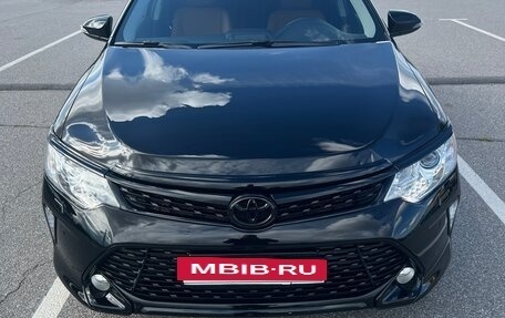 Toyota Camry, 2017 год, 3 050 000 рублей, 3 фотография