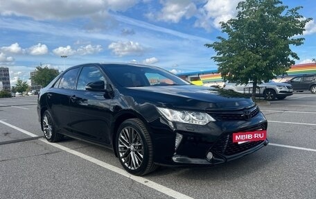 Toyota Camry, 2017 год, 3 050 000 рублей, 12 фотография