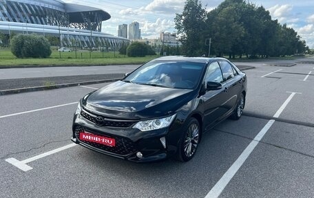 Toyota Camry, 2017 год, 3 050 000 рублей, 4 фотография
