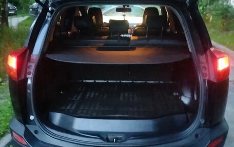 Toyota RAV4, 2013 год, 1 650 000 рублей, 3 фотография
