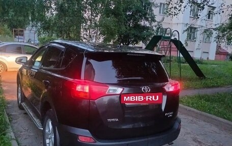 Toyota RAV4, 2013 год, 1 650 000 рублей, 4 фотография