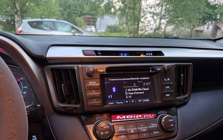 Toyota RAV4, 2013 год, 1 650 000 рублей, 11 фотография