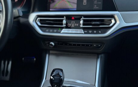 BMW 3 серия, 2019 год, 2 800 000 рублей, 14 фотография