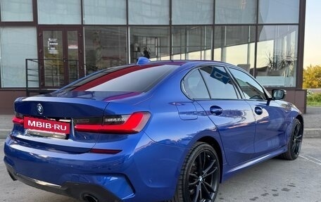 BMW 3 серия, 2019 год, 2 800 000 рублей, 3 фотография