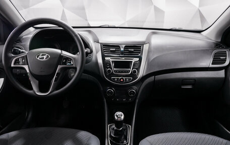 Hyundai Solaris II рестайлинг, 2014 год, 925 000 рублей, 6 фотография