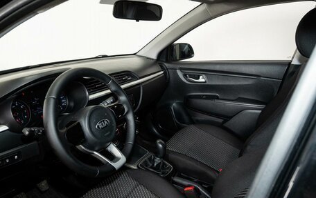 KIA Rio IV, 2018 год, 820 000 рублей, 5 фотография