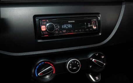 KIA Rio IV, 2018 год, 820 000 рублей, 10 фотография