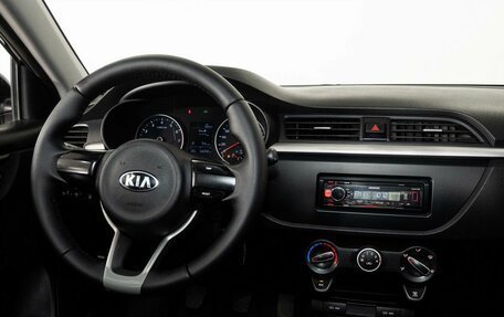 KIA Rio IV, 2018 год, 820 000 рублей, 12 фотография