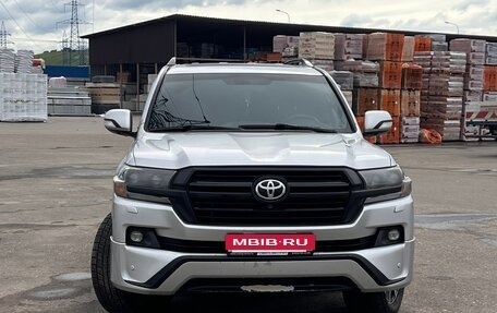 Toyota Land Cruiser 200, 2013 год, 3 900 000 рублей, 1 фотография